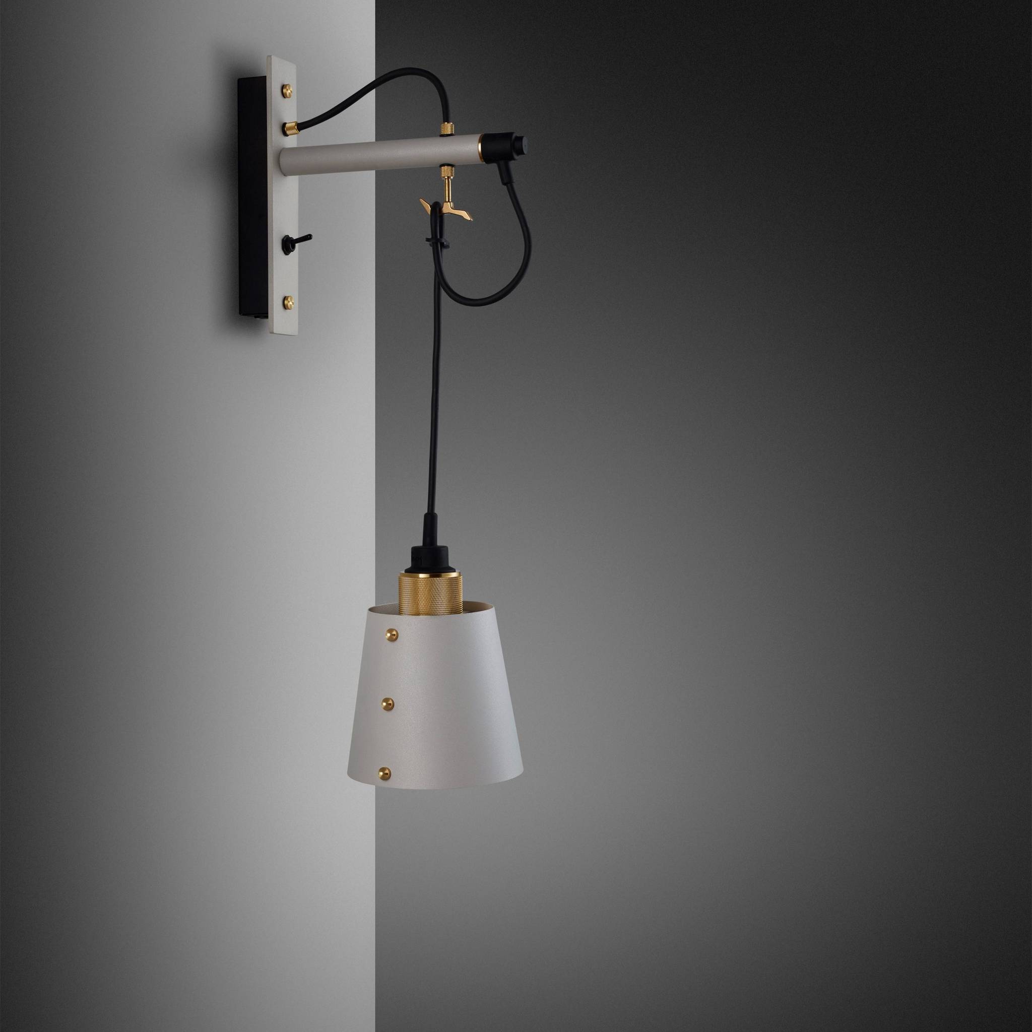Buster + Punch Hooked Wall Stone | Wandlamp | Goud