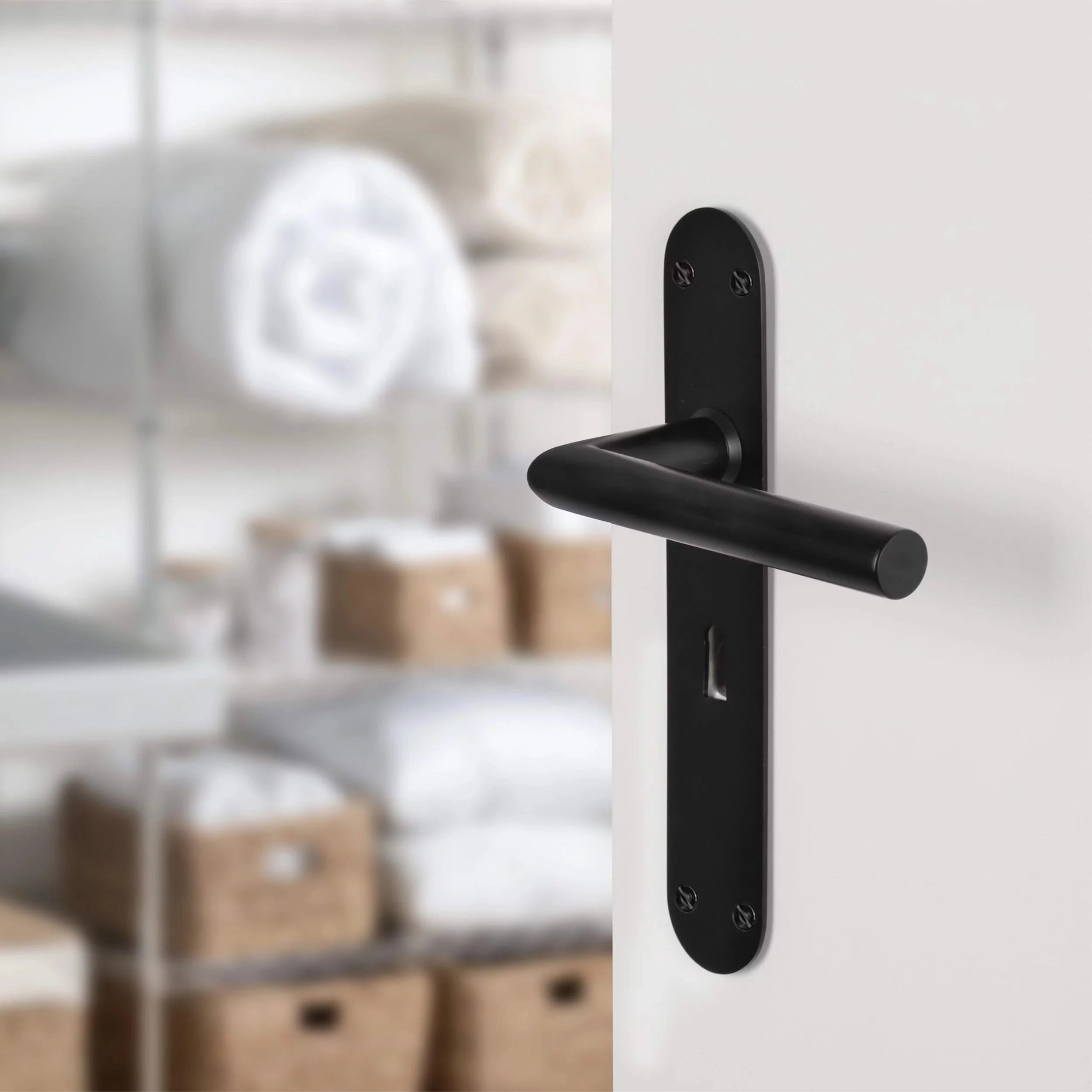 Differnz | Amsterdam deurkruk | ovaal schild | blind | zwart