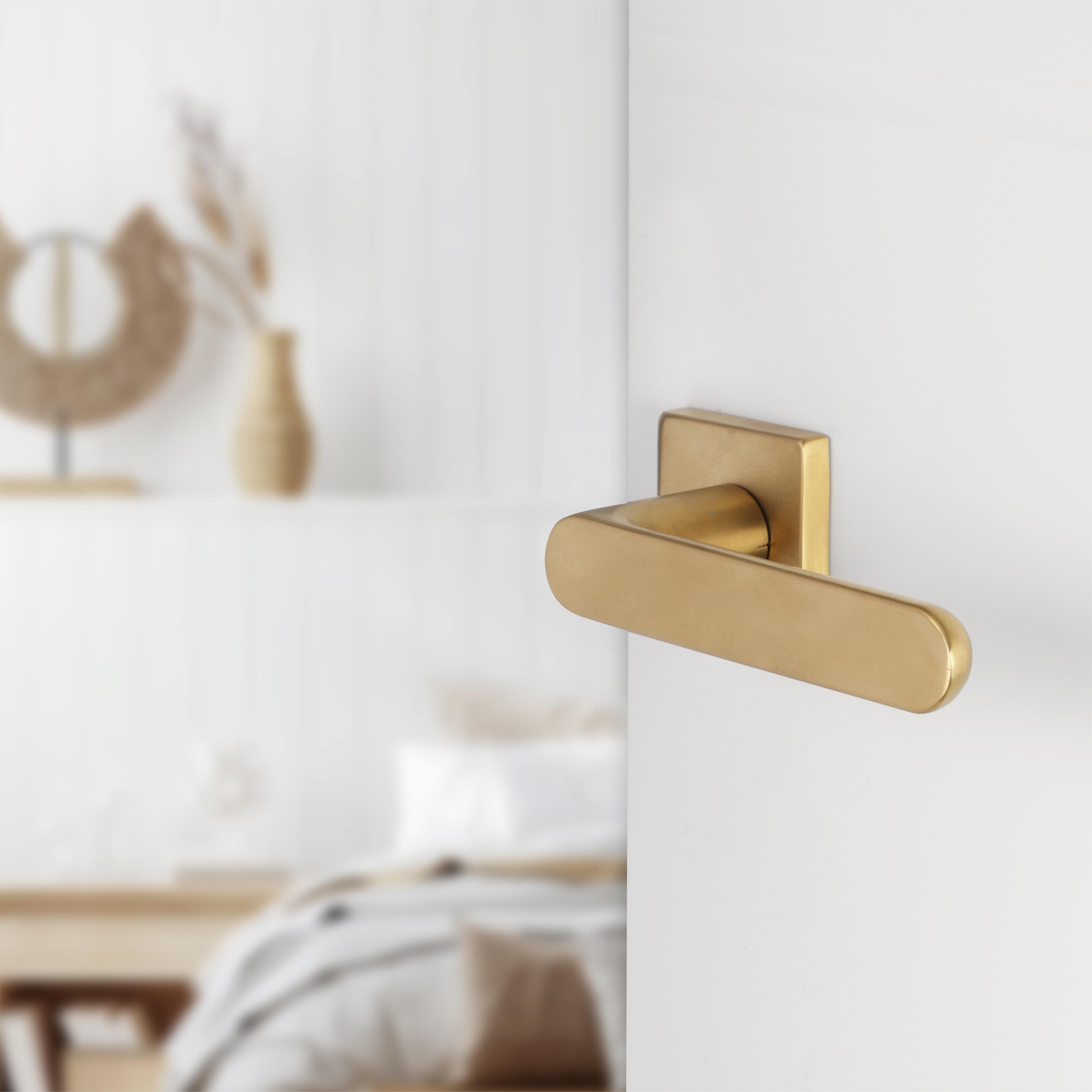 Differnz | Eindhoven deurkruk | vierkant rozet | goud
