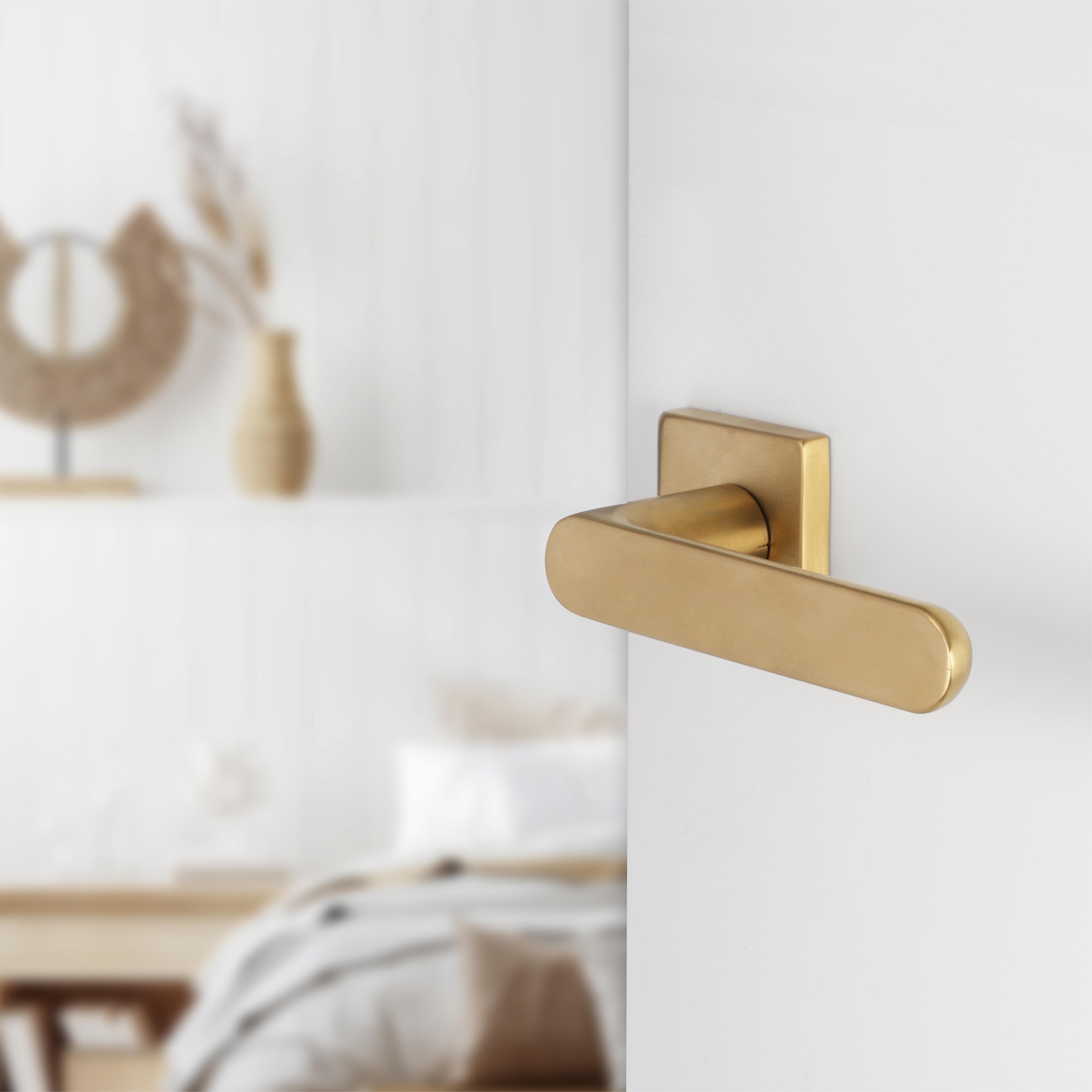 Differnz | Eindhoven deurkruk | vierkant rozet | goud