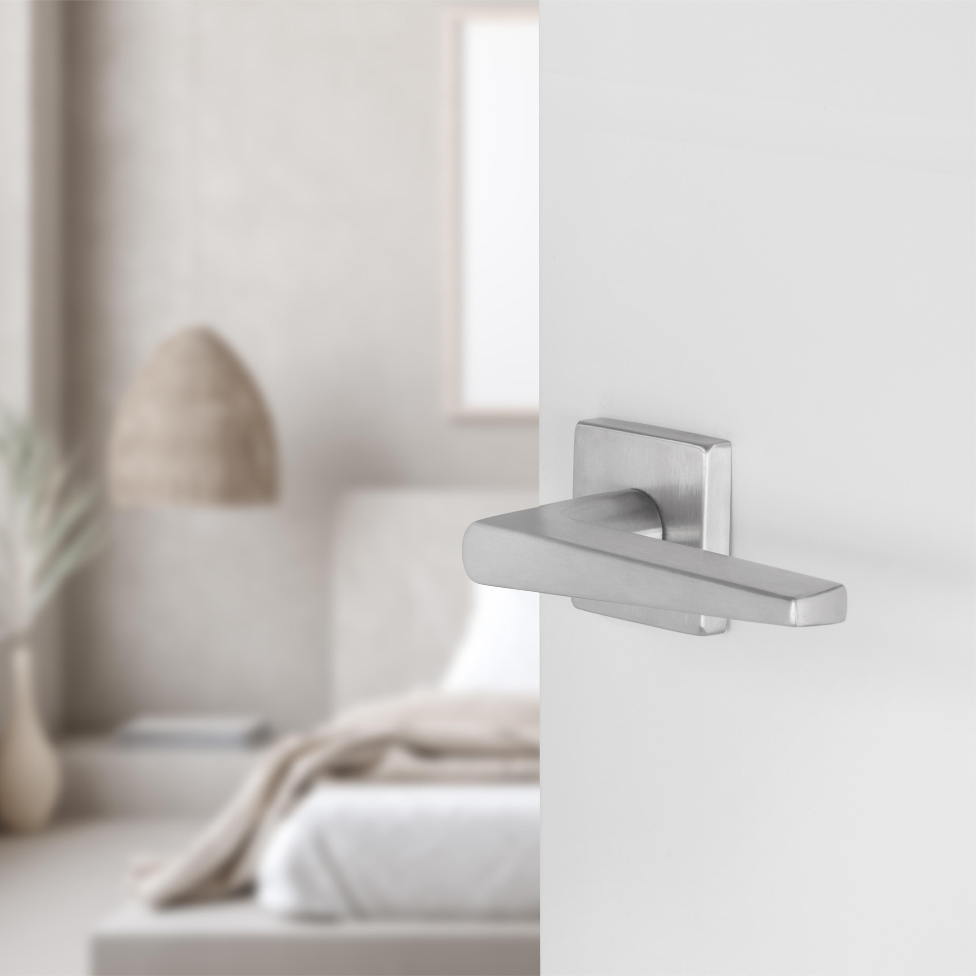 Differnz | Rotterdam deurkruk | vierkant rozet | mat chroom