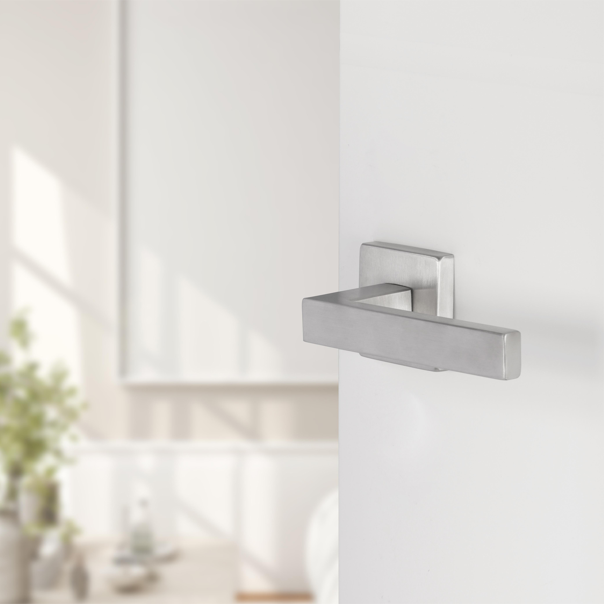 Differnz | Tilburg deurkruk | vierkant rozet | mat chroom