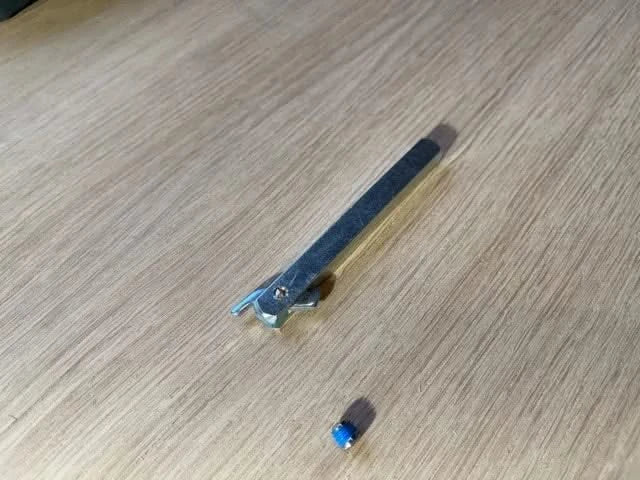 stift met tuimelaar 6