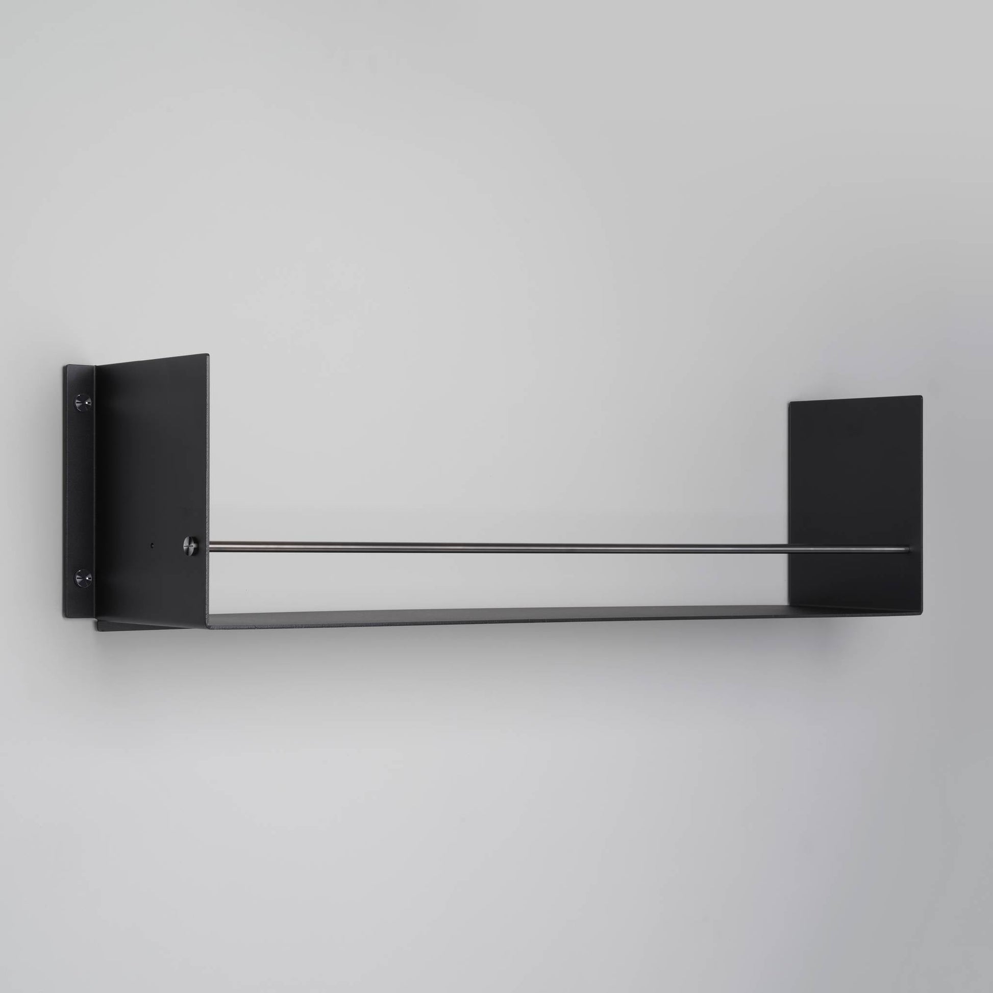 buster + punch | wandplank kitchen shelf girder | zwart
