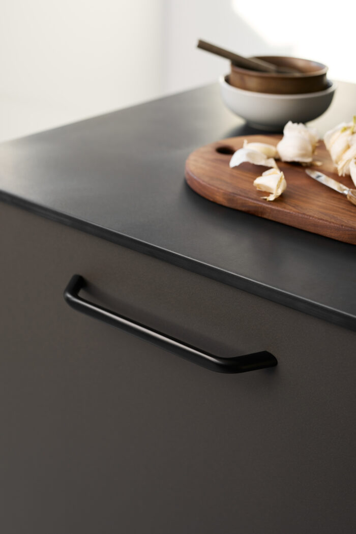 9005E Black powder coated atmosphere