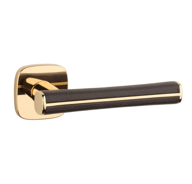 Golden Aprile door handle with brown leather